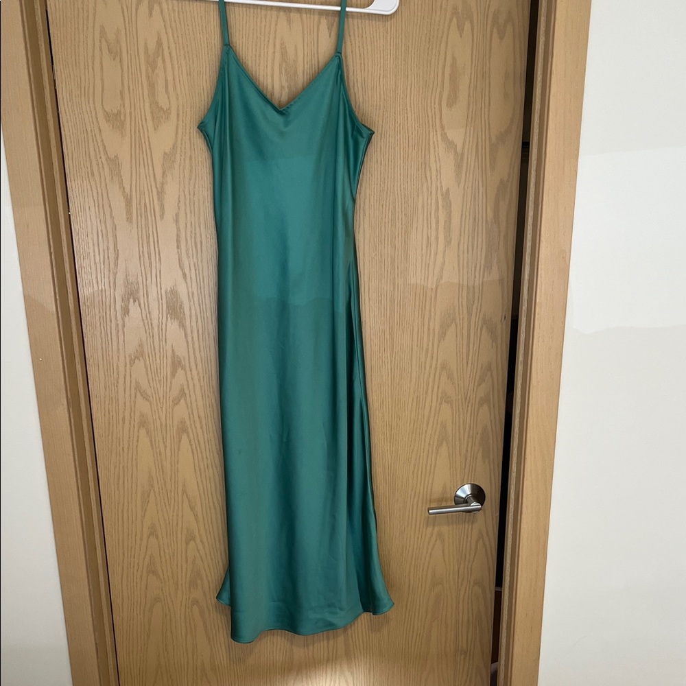 Chic Green Midi Slip Dress